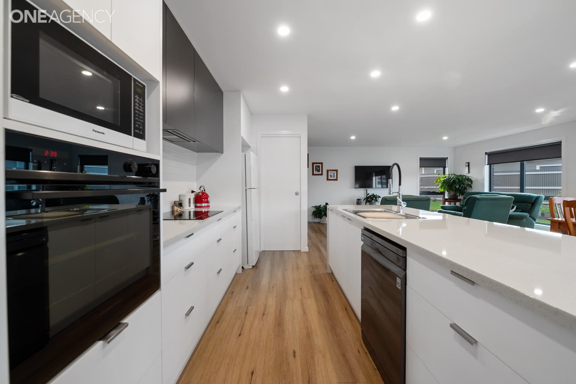 28 The Avenue, Latrobe, Latrobe - Thumbnail 4