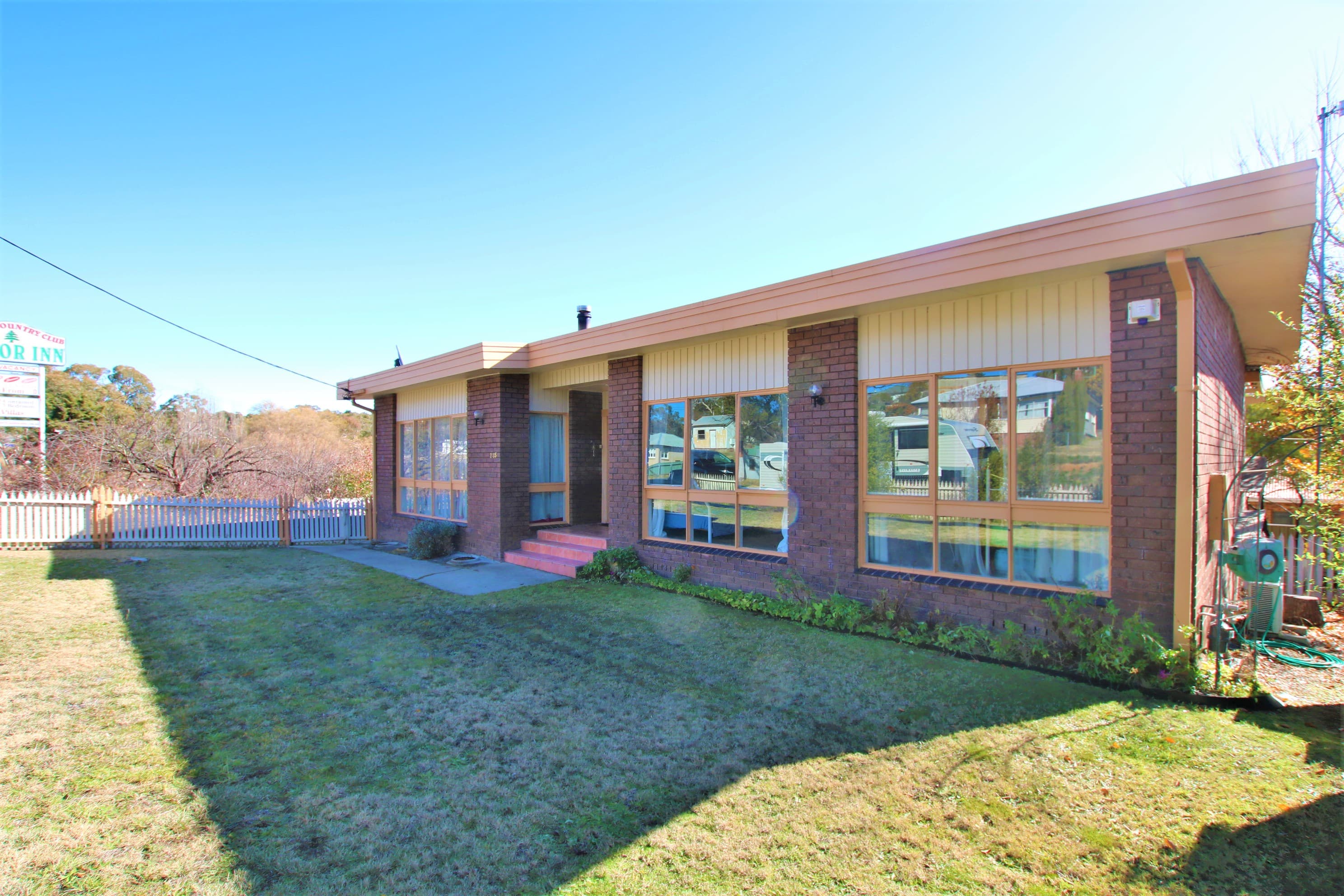 235 Sharp Street, Cooma, Cooma - Thumbnail 4