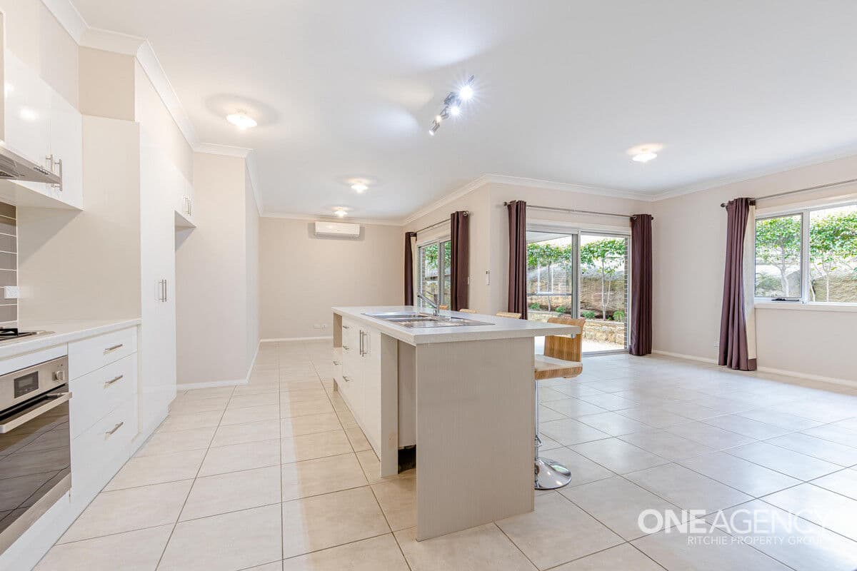 1A Meeks Crescent, Faulconbridge, Faulconbridge - Thumbnail 4