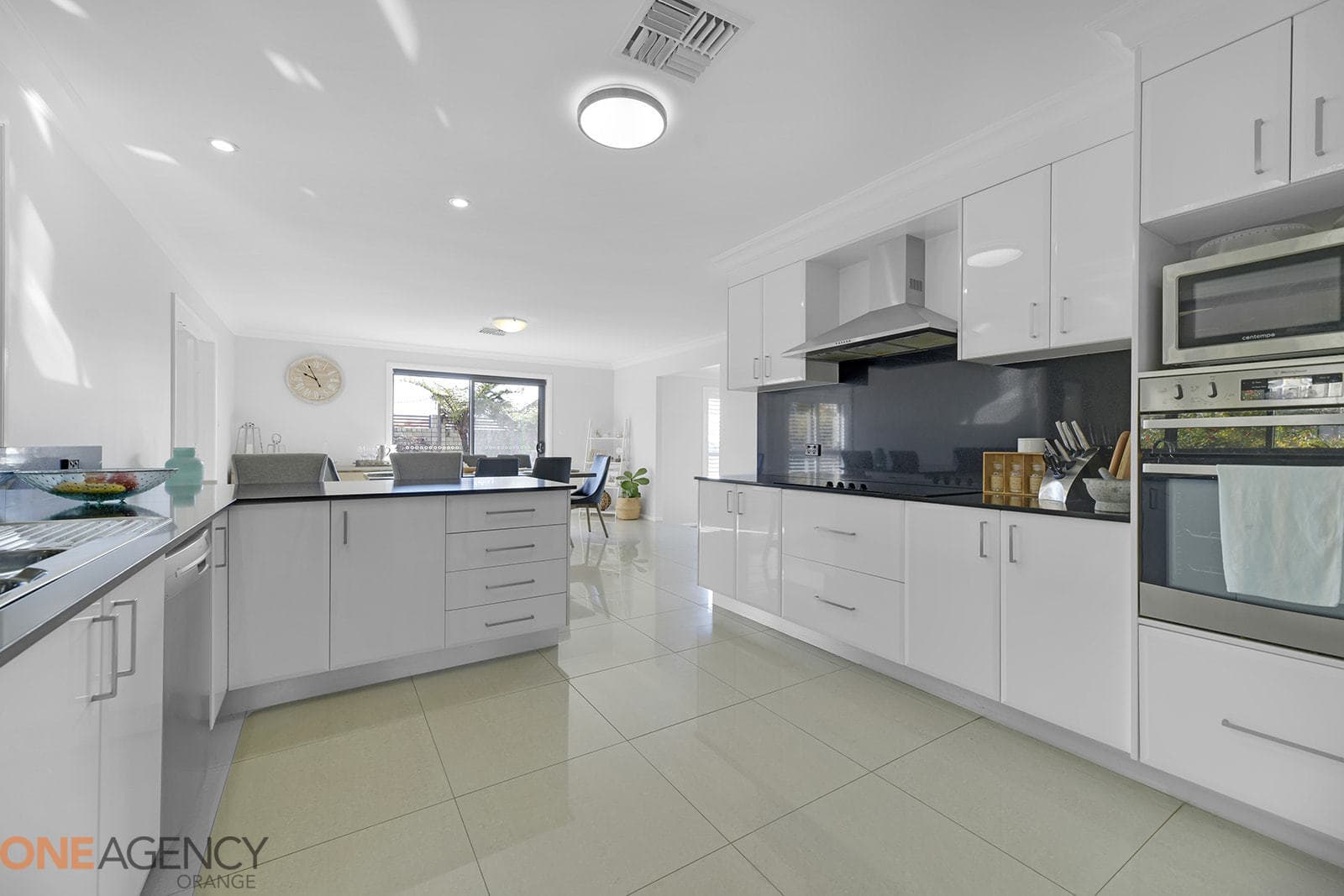 12 Collins Way, Orange, Orange - Thumbnail 2