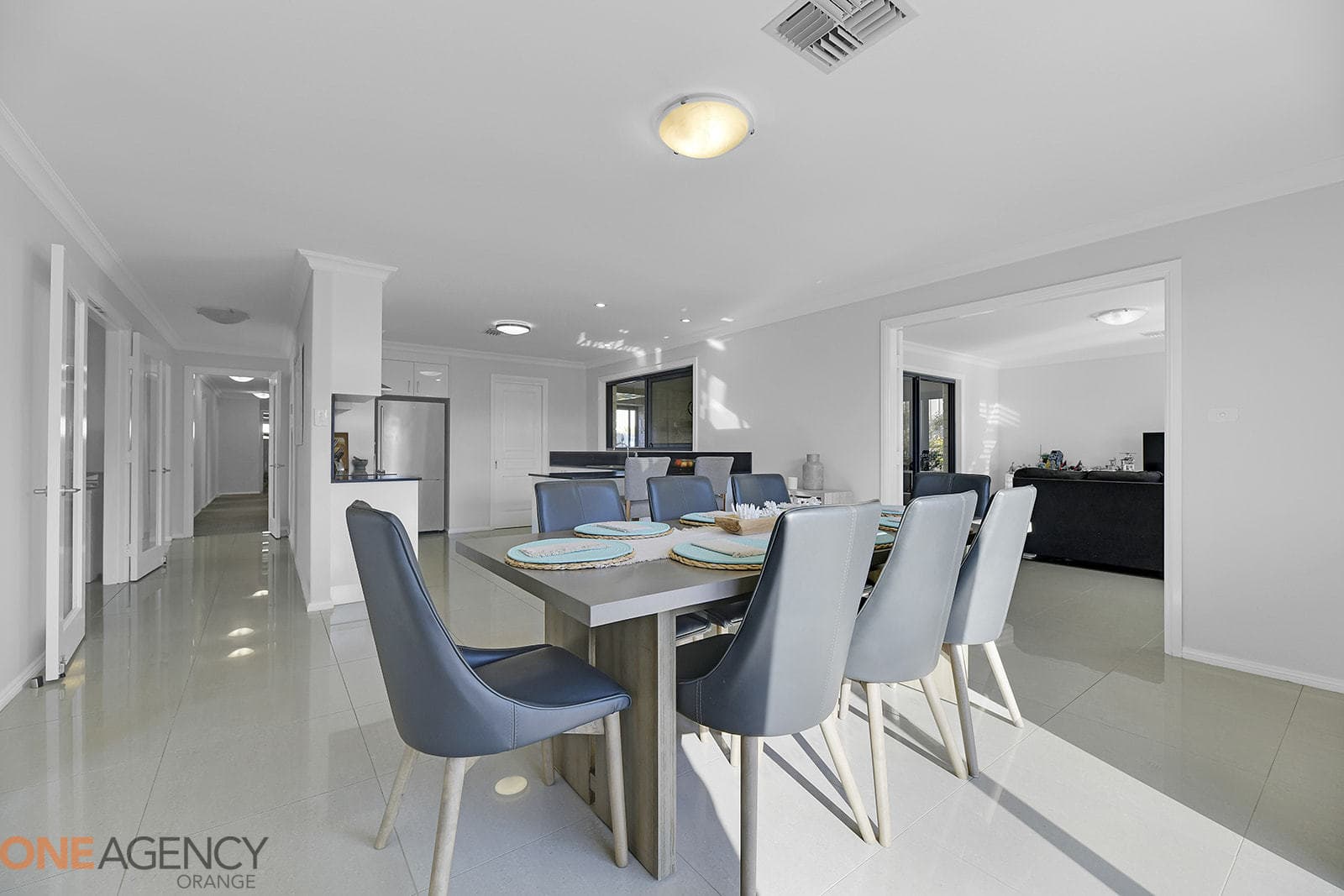 12 Collins Way, Orange, Orange - Thumbnail 5