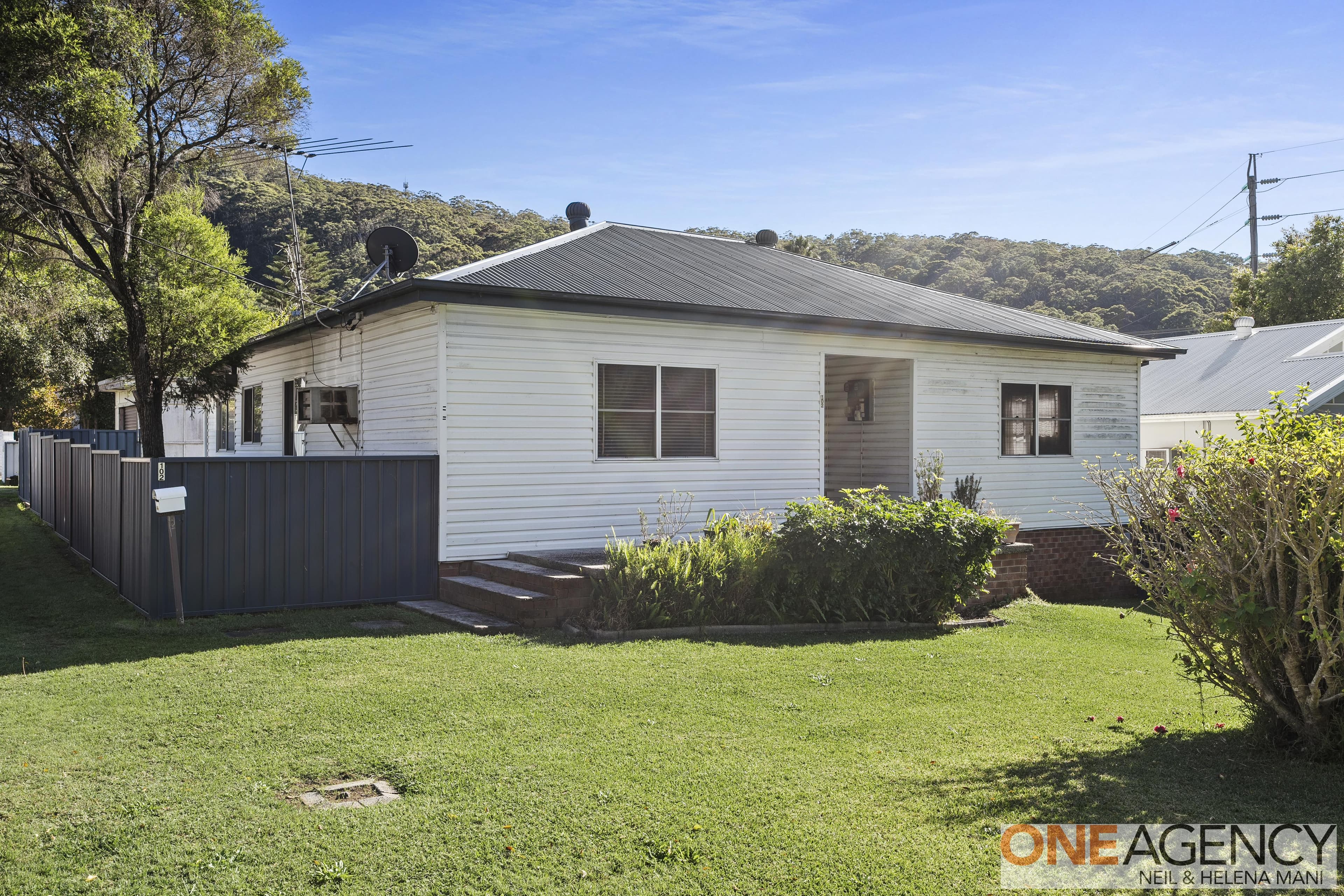 102 Wells Street, East Gosford, East Gosford - Image 1