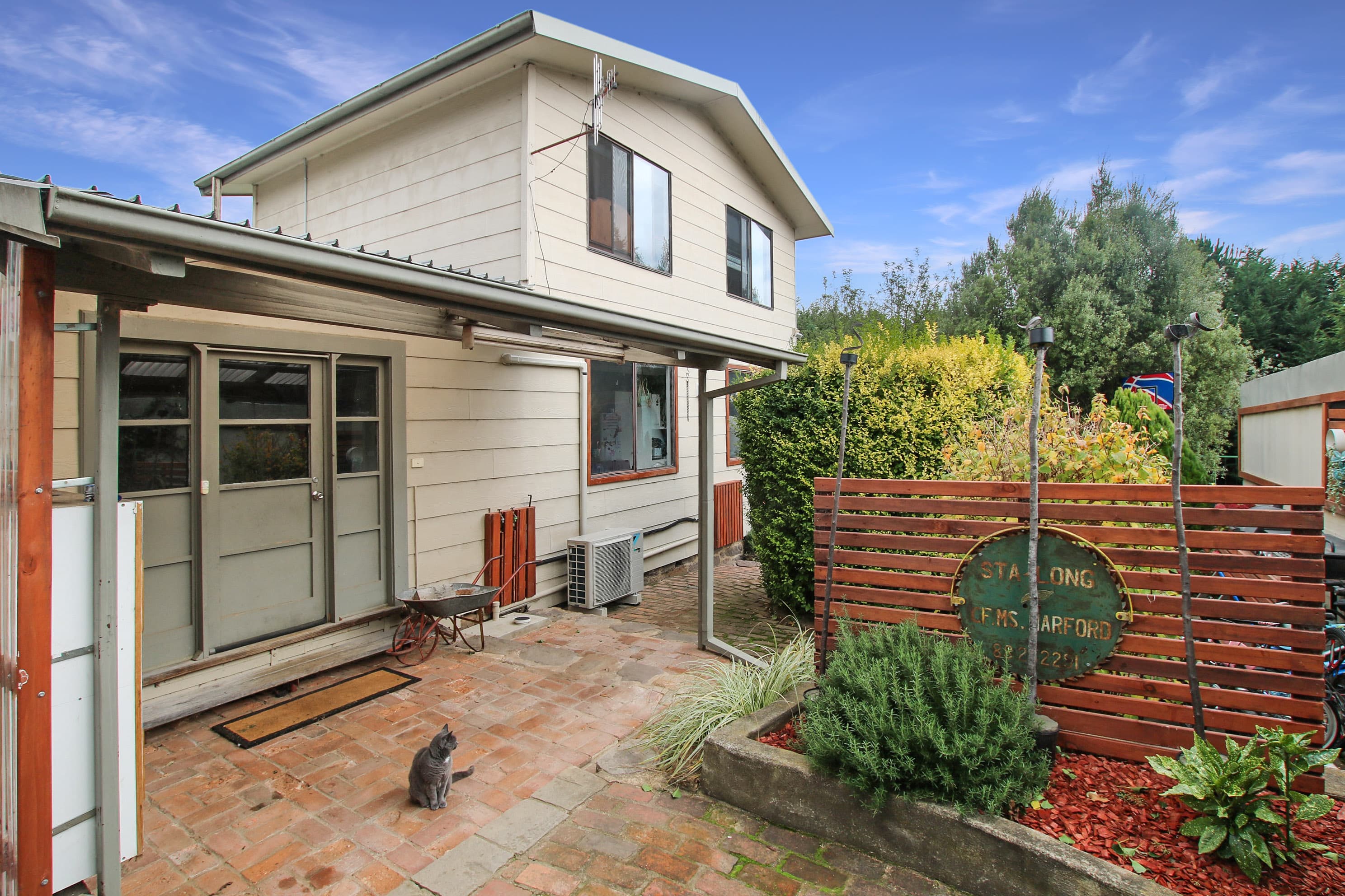 213-215 Maybe Street, Bombala, Bombala - Thumbnail 2