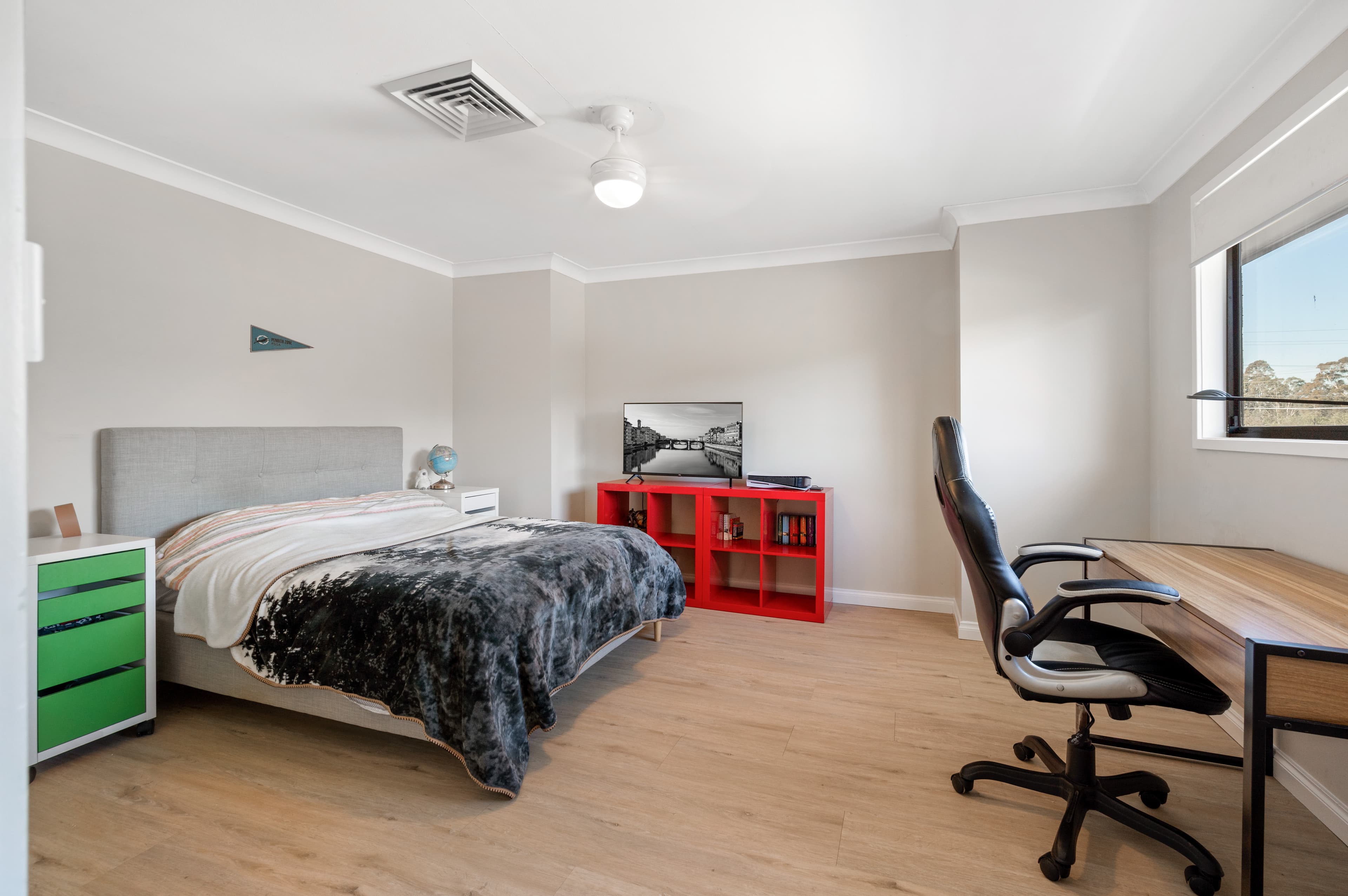 3 Parkview Avenue, South Penrith, South Penrith - Thumbnail 8