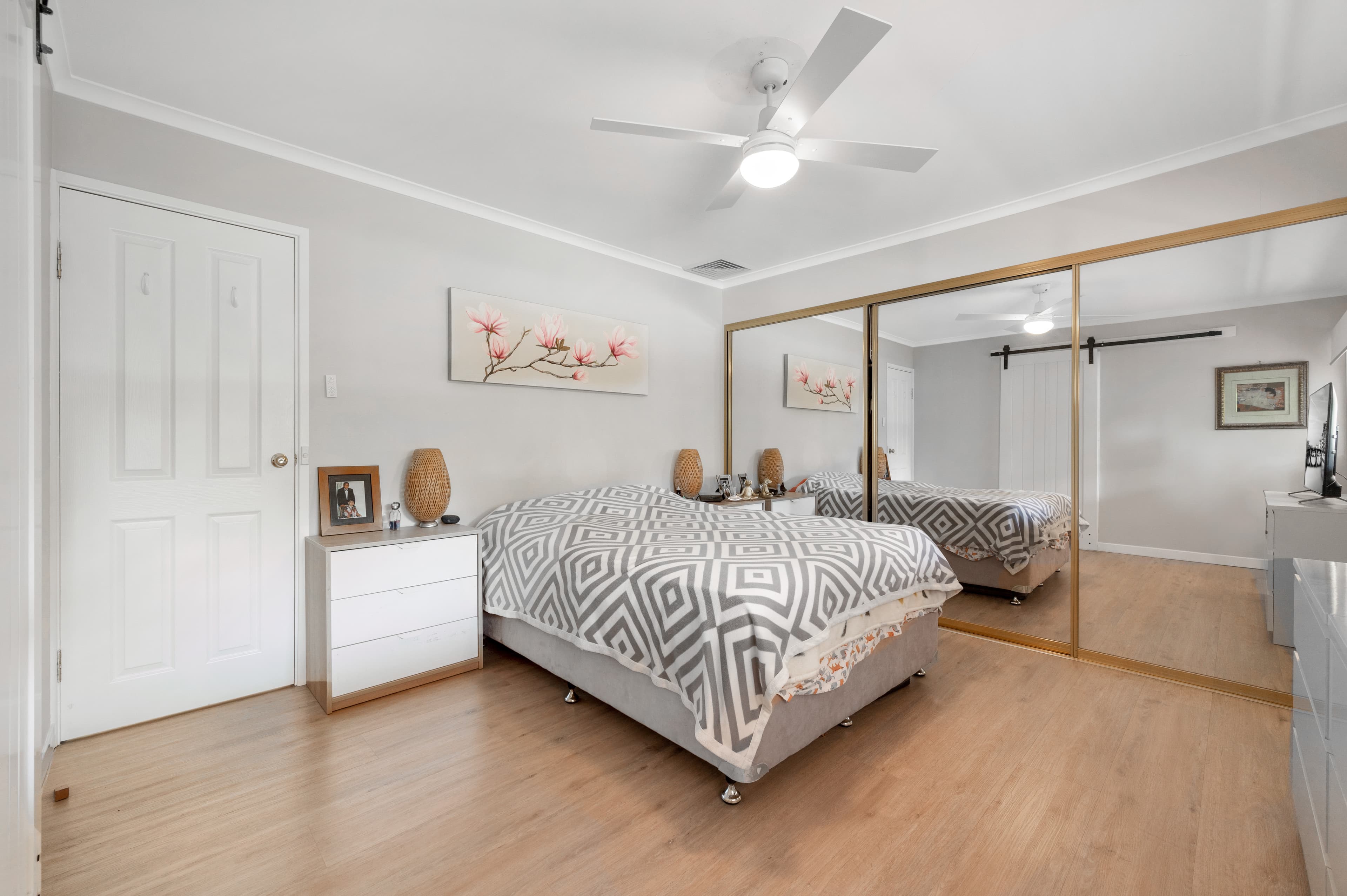 3 Parkview Avenue, South Penrith, South Penrith - Thumbnail 6