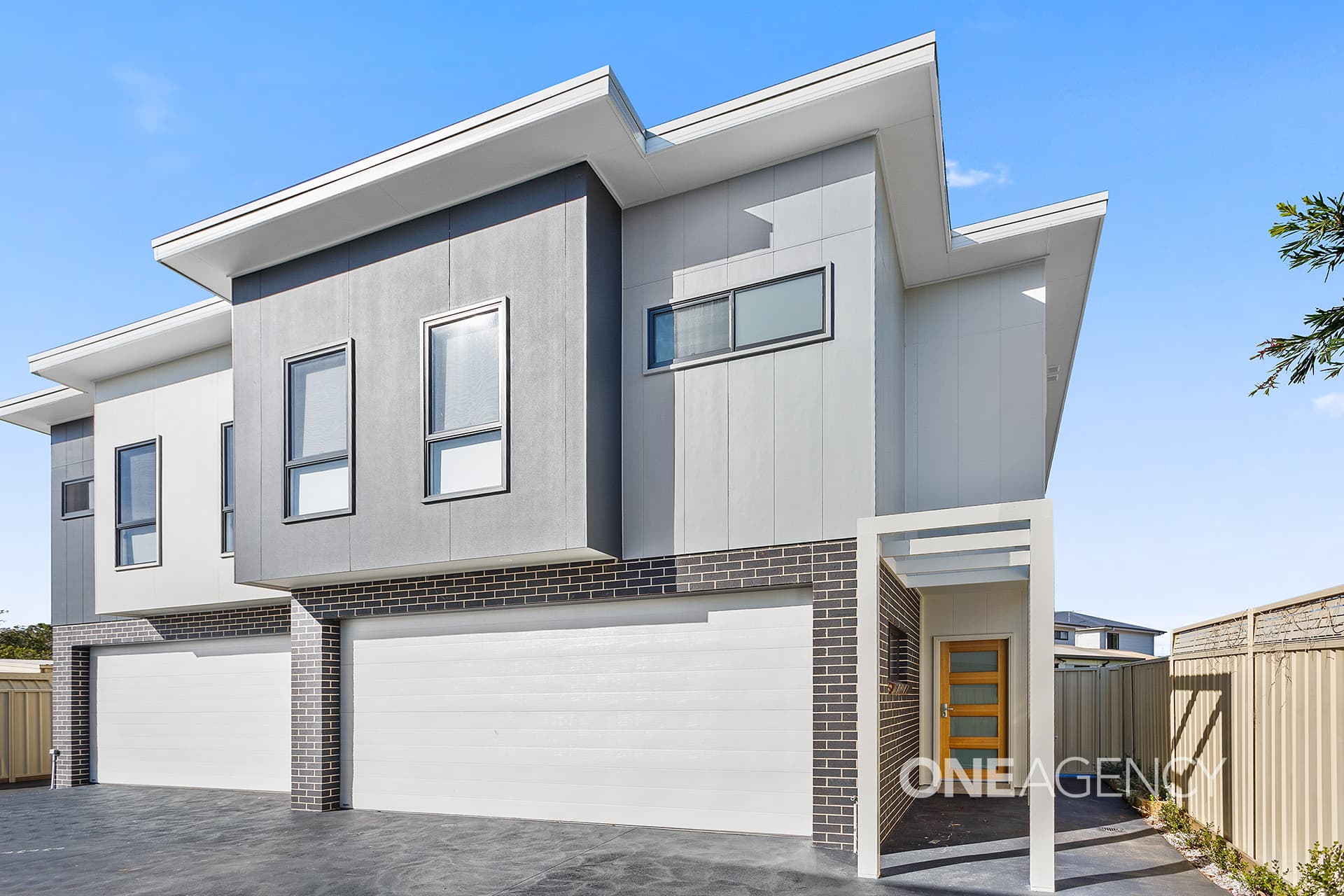 4/8 Fraser Crescent, Albion Park, Albion Park - Image 1