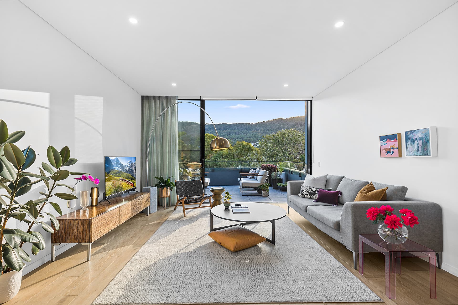 201/8 Railway Parade, Thirroul, Thirroul - Image 1