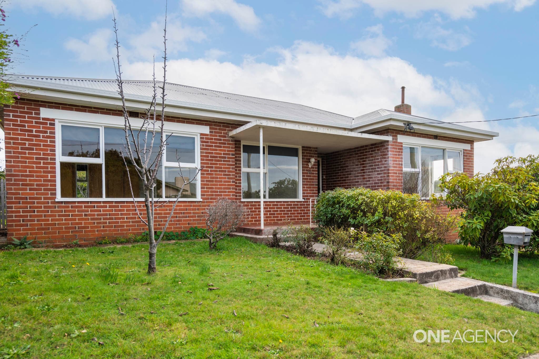 10 West Street, Upper Burnie, Upper Burnie - Image 1