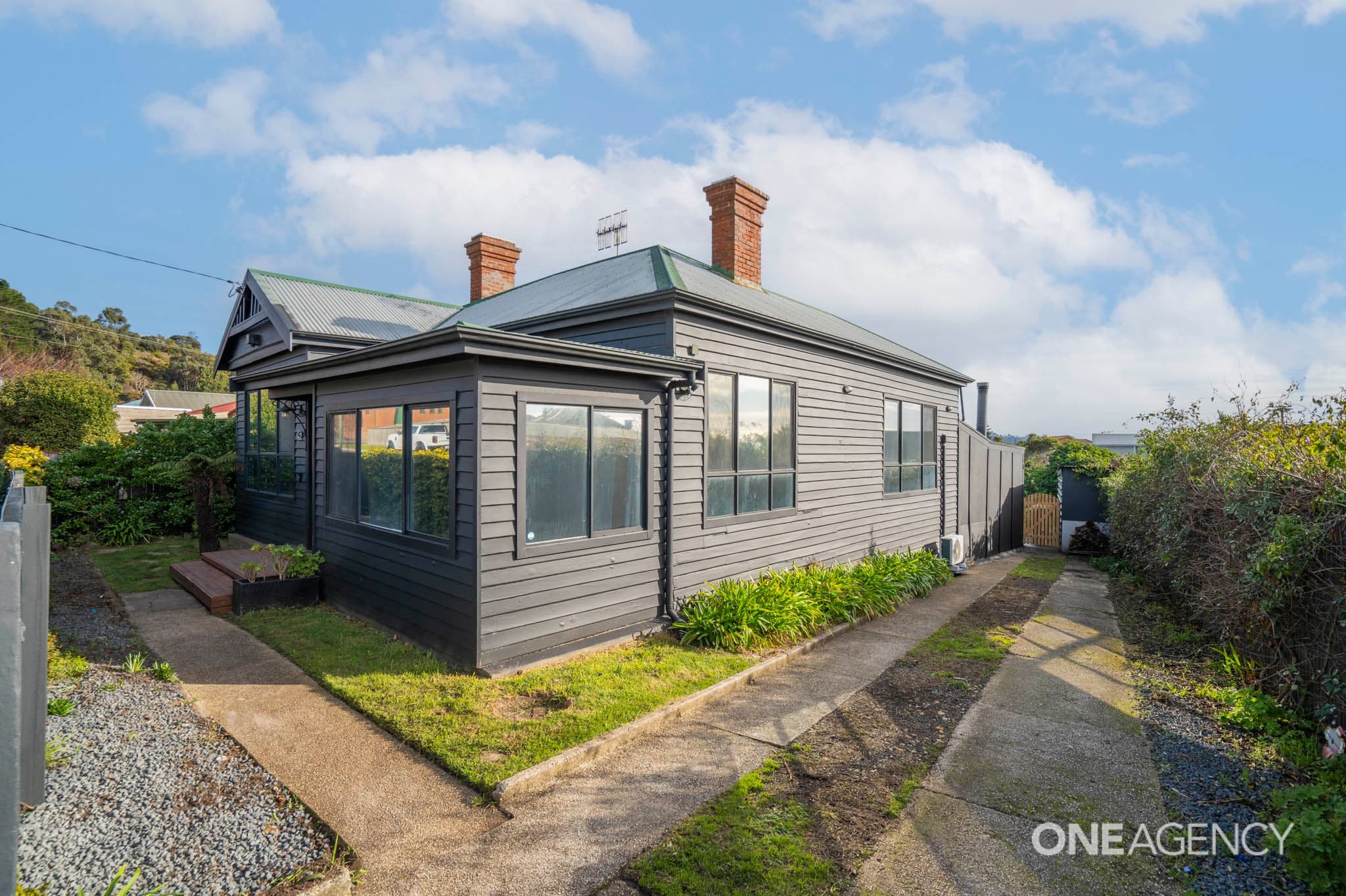 4 Evans Street, Cooee, Cooee - Image 1