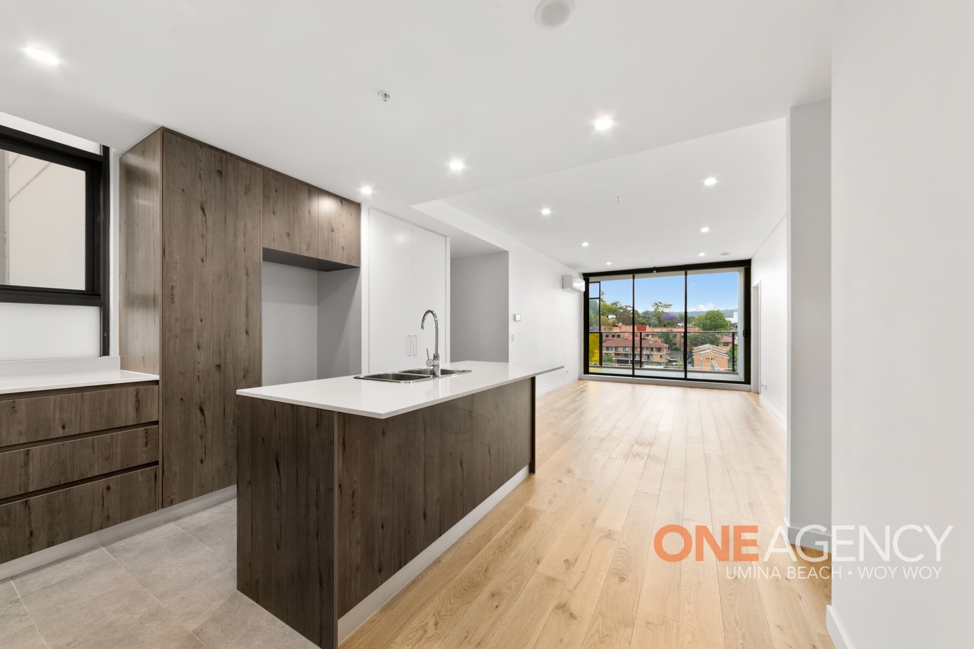 404/277 Mann Street, Gosford, Gosford - Thumbnail 3