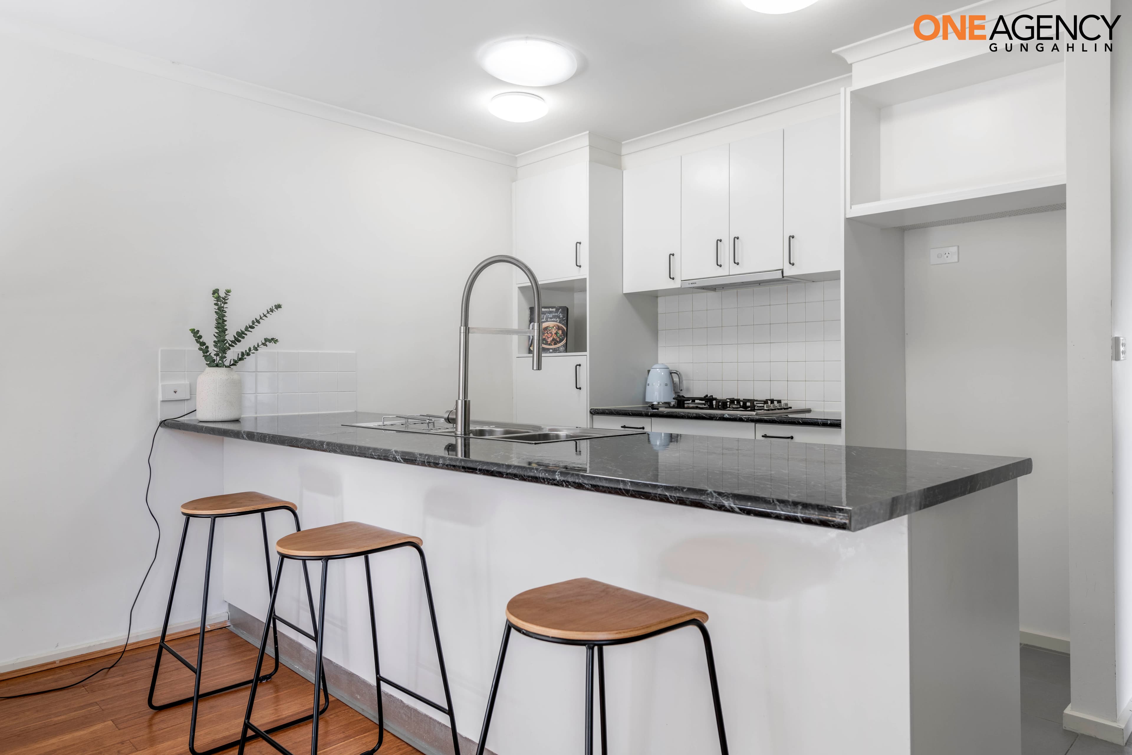 2 Grosvenor Street, Casey, Casey - Thumbnail 5
