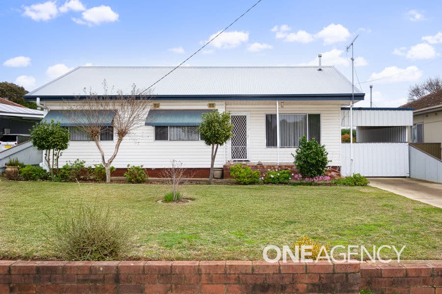 28 TOBRUK Street, Ashmont, Ashmont - Image 1
