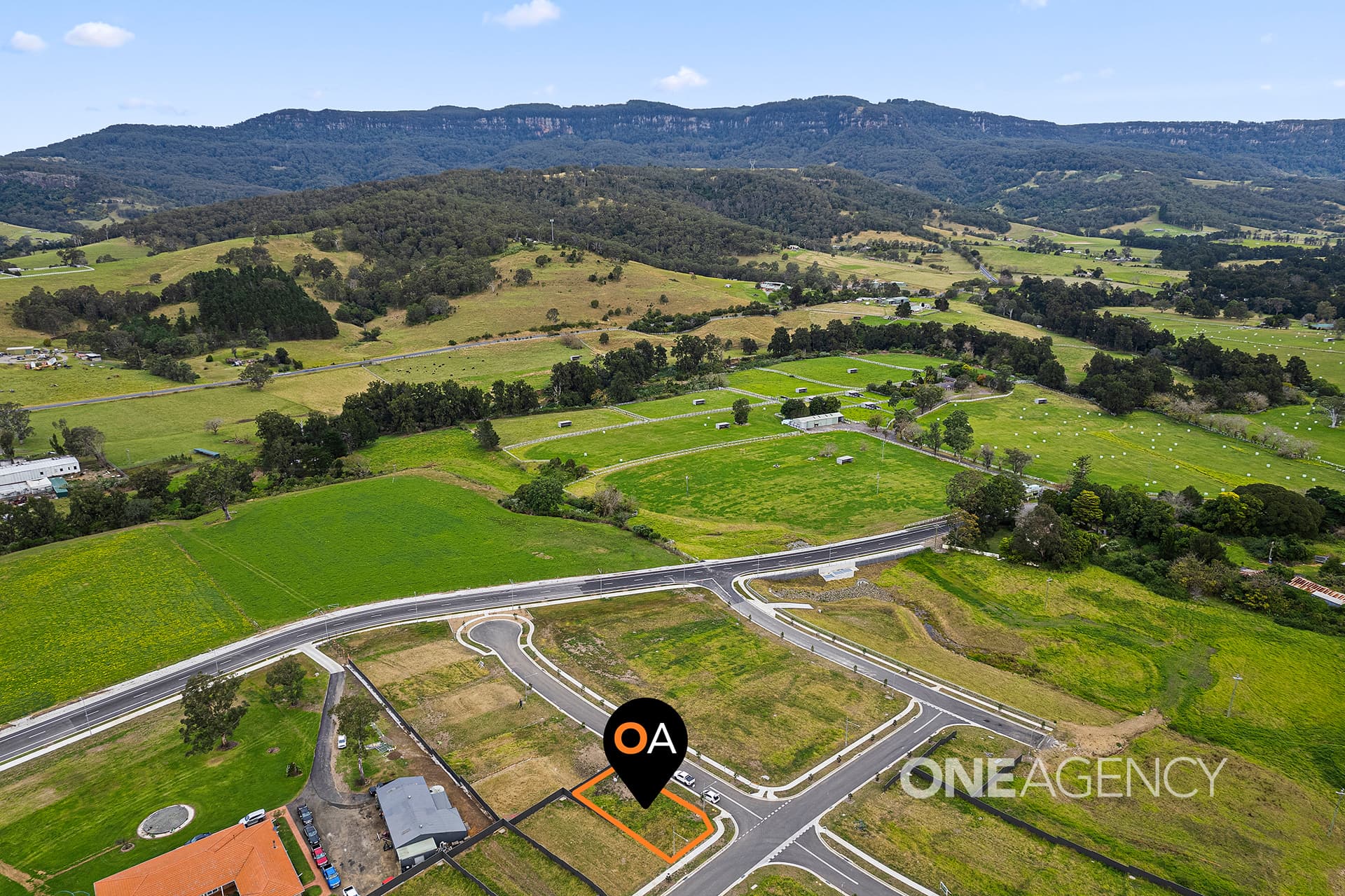 69 Bristlebird Drive, Calderwood, Calderwood - Thumbnail 2