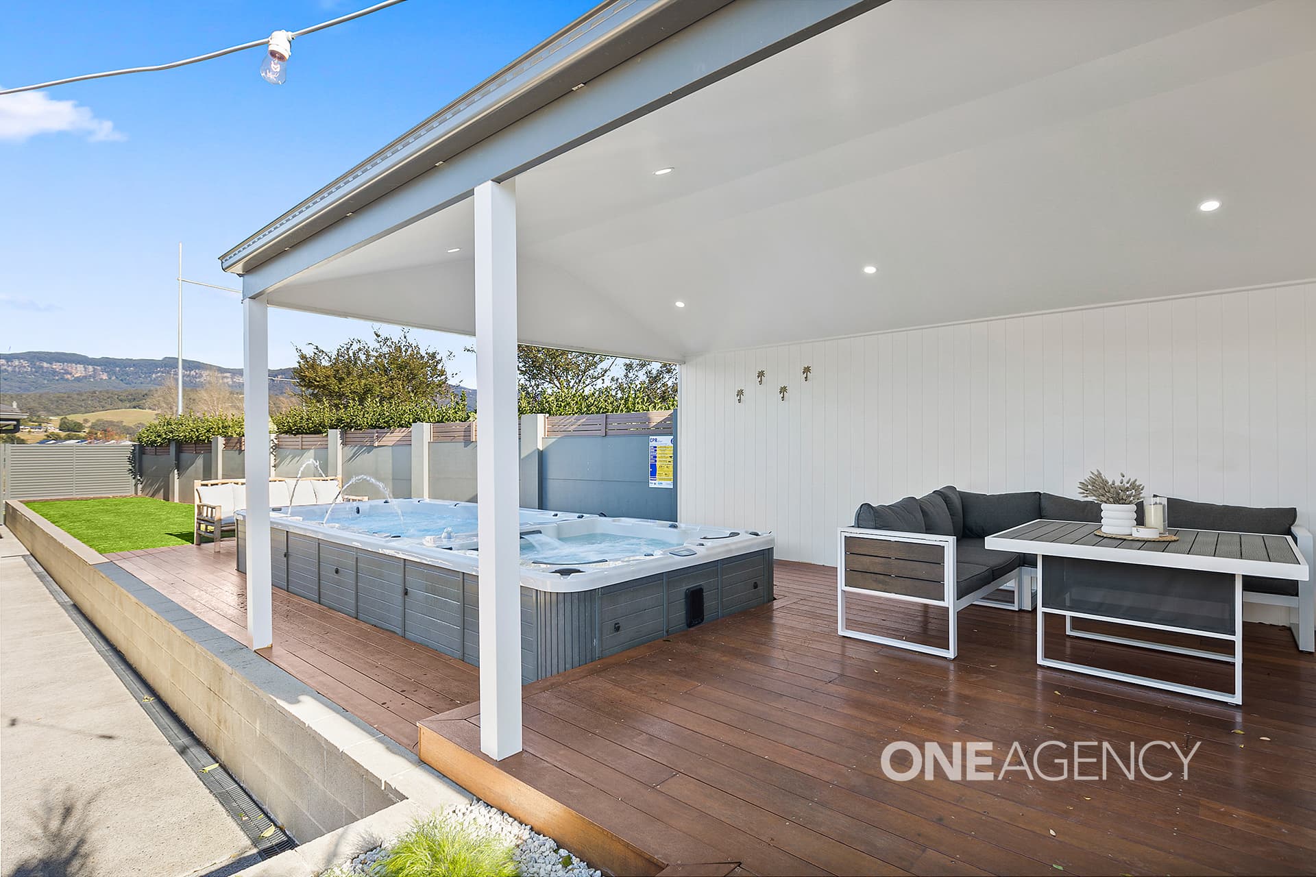 42 Bartlett Crescent, Calderwood, Calderwood - Image 1