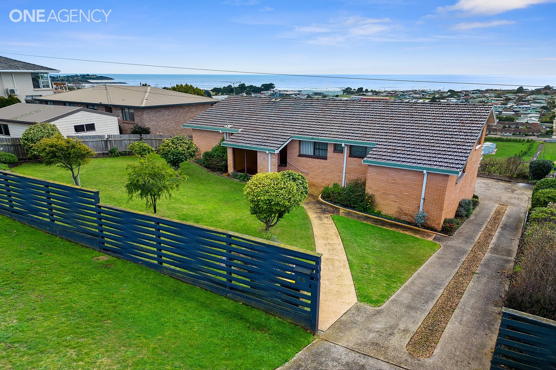 25 Upper Drew Street, East Devonport, East Devonport - Thumbnail 2