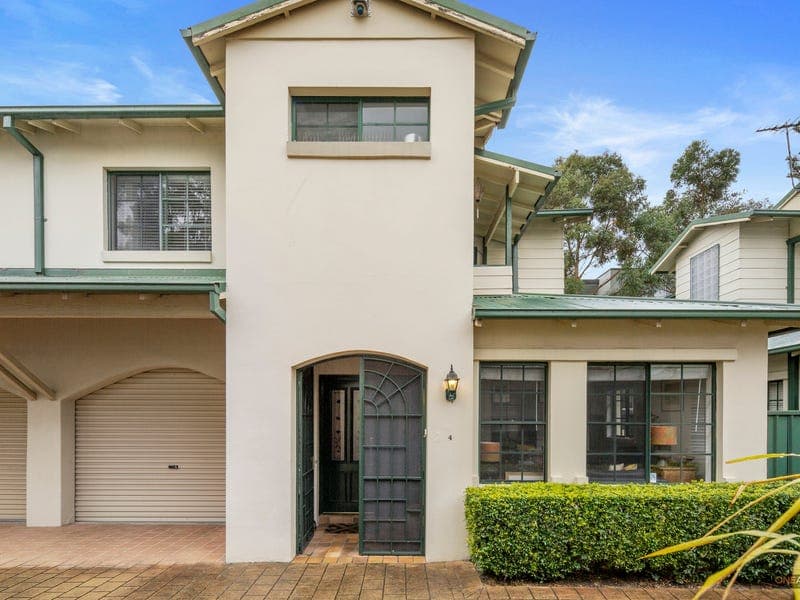 4/68-70 Flora Street, Kirrawee, Kirrawee - Image 1