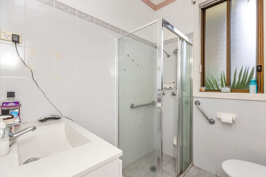 90 BOLGER Avenue, Mount Austin, Mount Austin - Thumbnail 5