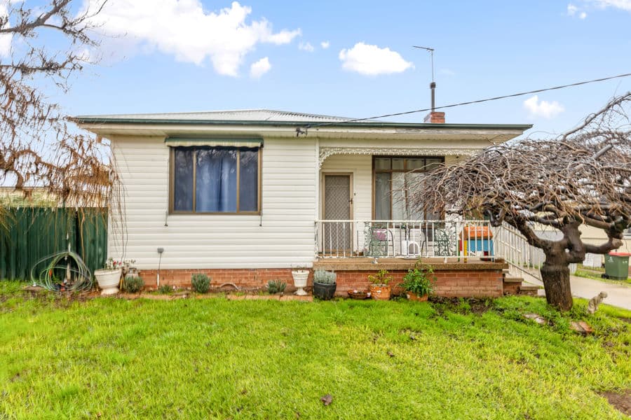 90 BOLGER Avenue, Mount Austin, Mount Austin - Image 1