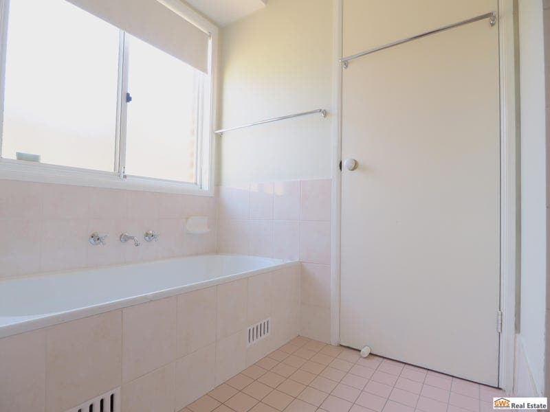 27 Myrtle Road, Claremont Meadows, Claremont Meadows - Thumbnail 5