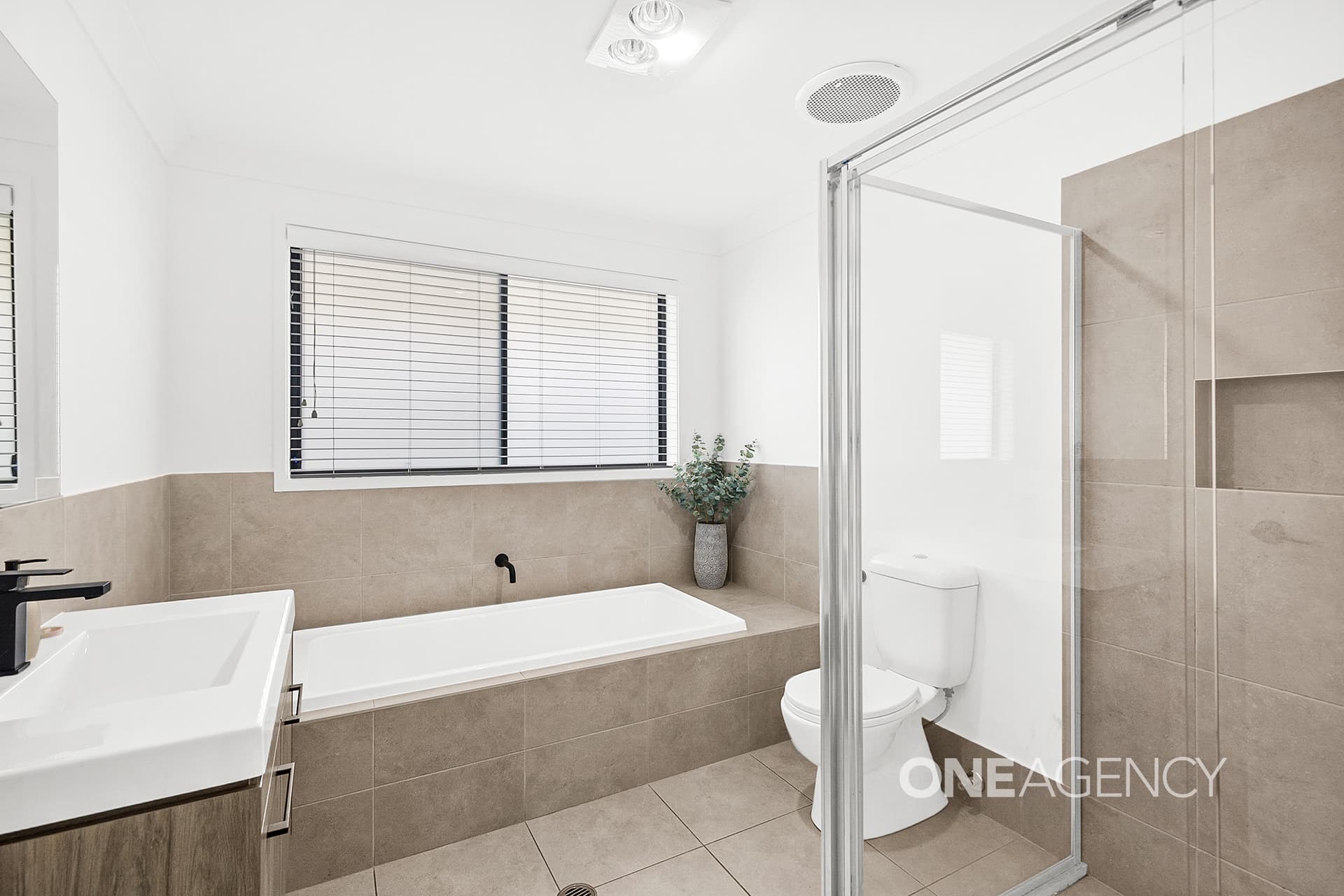 27 Bodalla Street, Tullimbar, Tullimbar - Thumbnail 7
