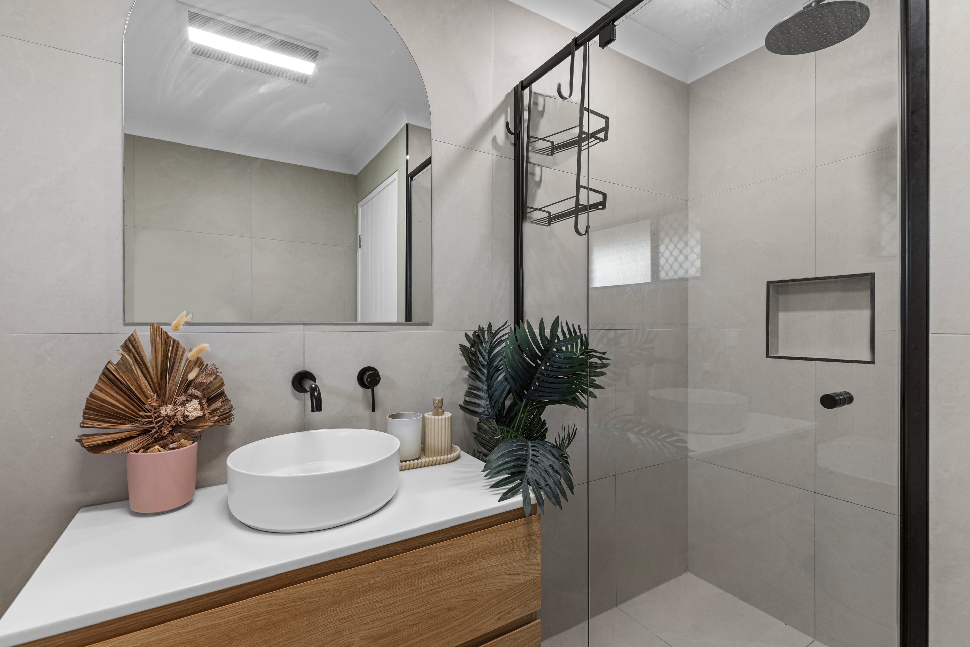 24 Nozomi Street, Burleigh Waters, Burleigh Waters - Thumbnail 4