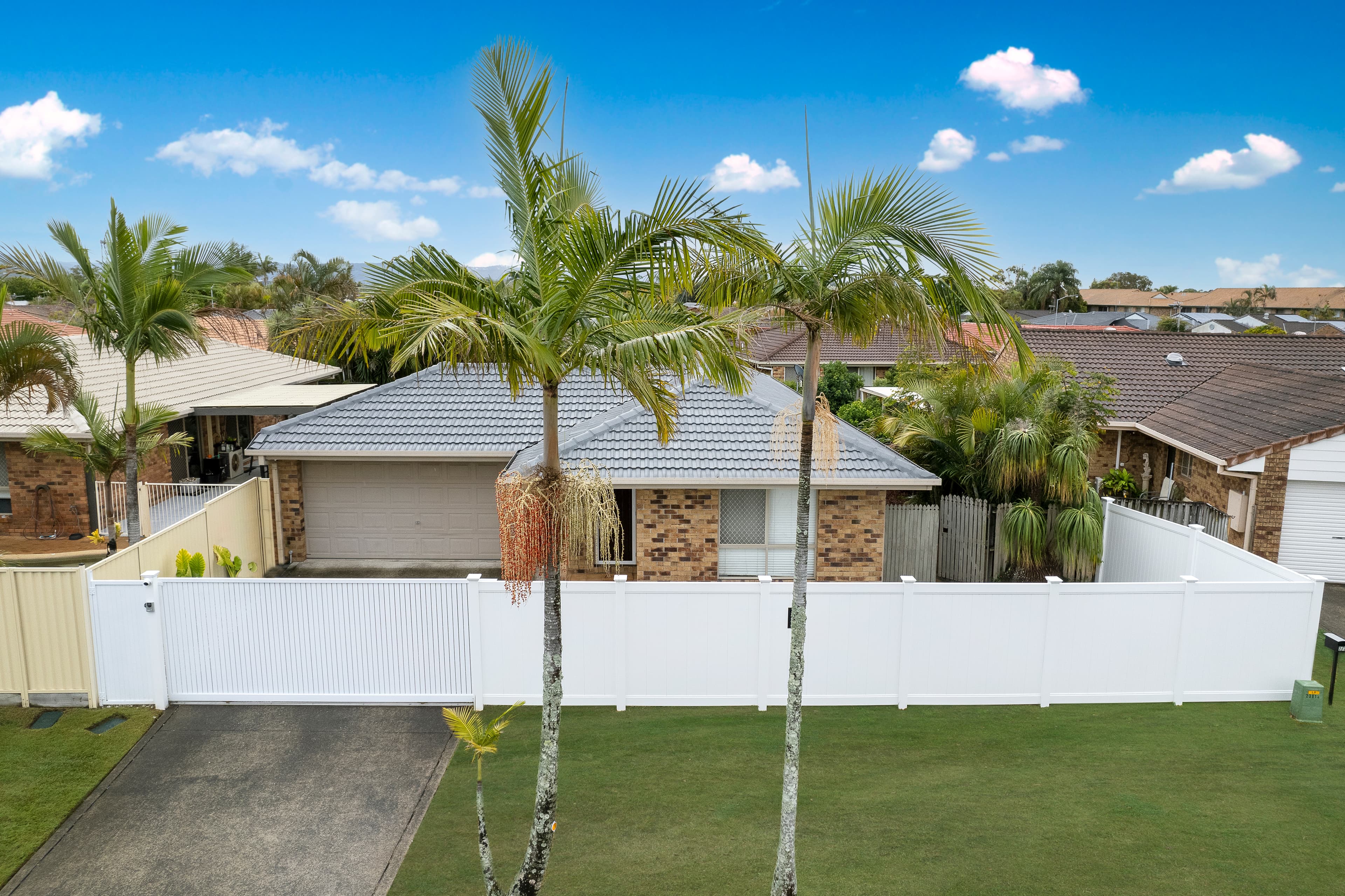 24 Nozomi Street, Burleigh Waters, Burleigh Waters - Thumbnail 5