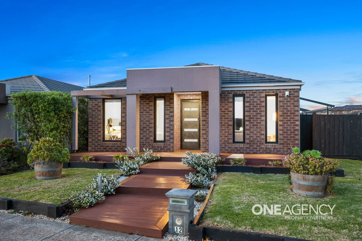 12 Jemma Avenue, Point Cook, Point Cook - Thumbnail 2