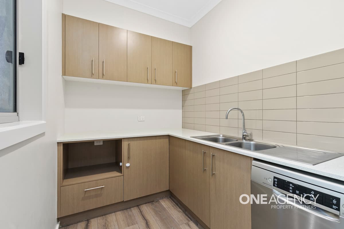 6 Grampians Avenue, Werribee, Werribee - Thumbnail 8