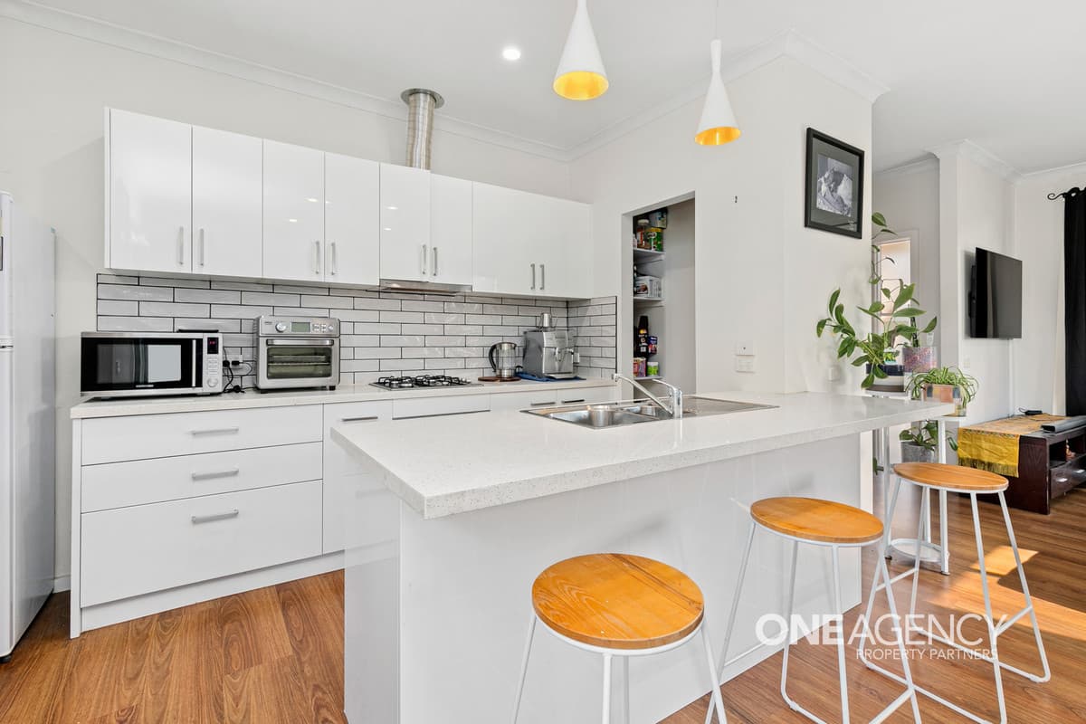 28/210 Shaws Road, Werribee, Werribee - Image 1