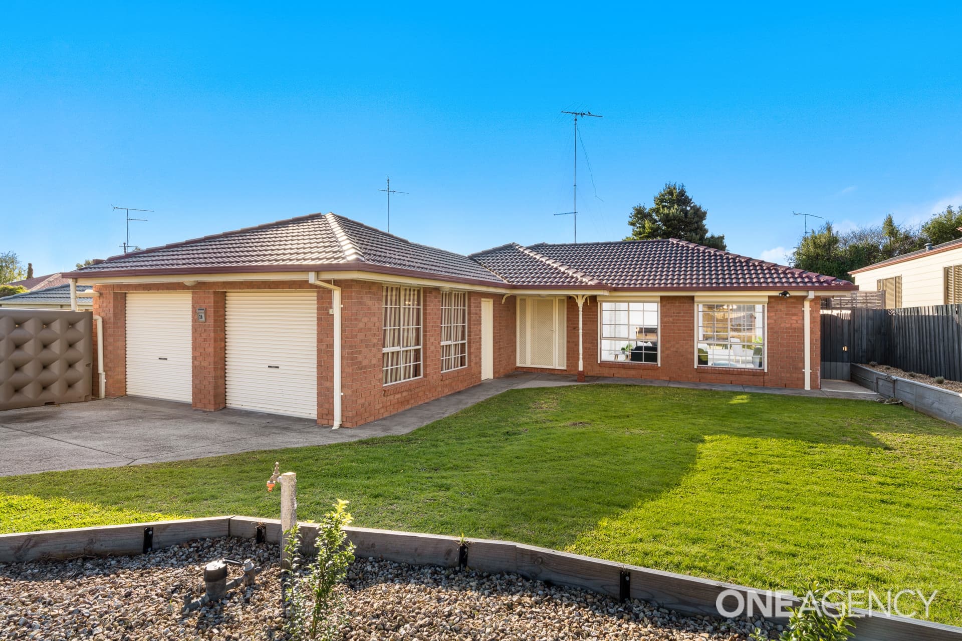 20 Hannan Crescent, Leopold, Leopold - Image 1