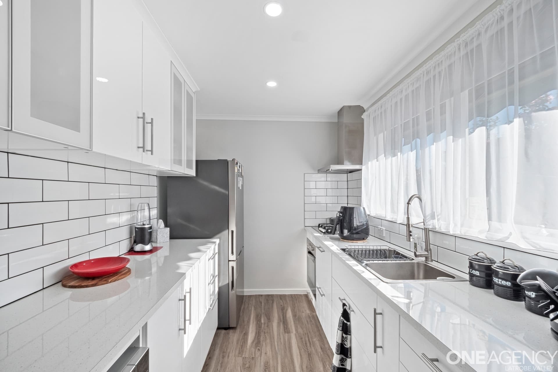 2/49 Waratah Drive, Morwell, Morwell - Thumbnail 2