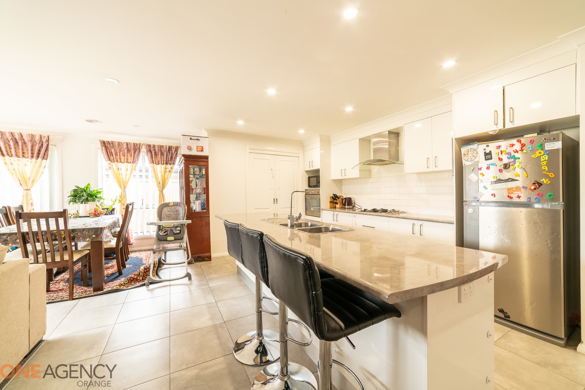27 Diamond Drive, Orange, Orange - Thumbnail 3