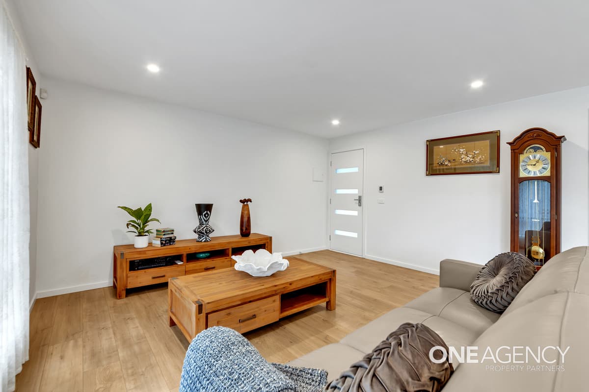 2/3 Rosscommon Place, Seabrook, Seabrook - Thumbnail 2