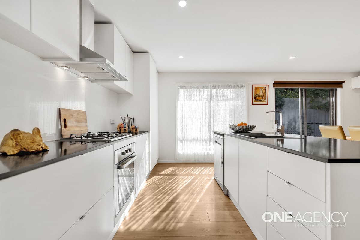 2/3 Rosscommon Place, Seabrook, Seabrook - Thumbnail 5