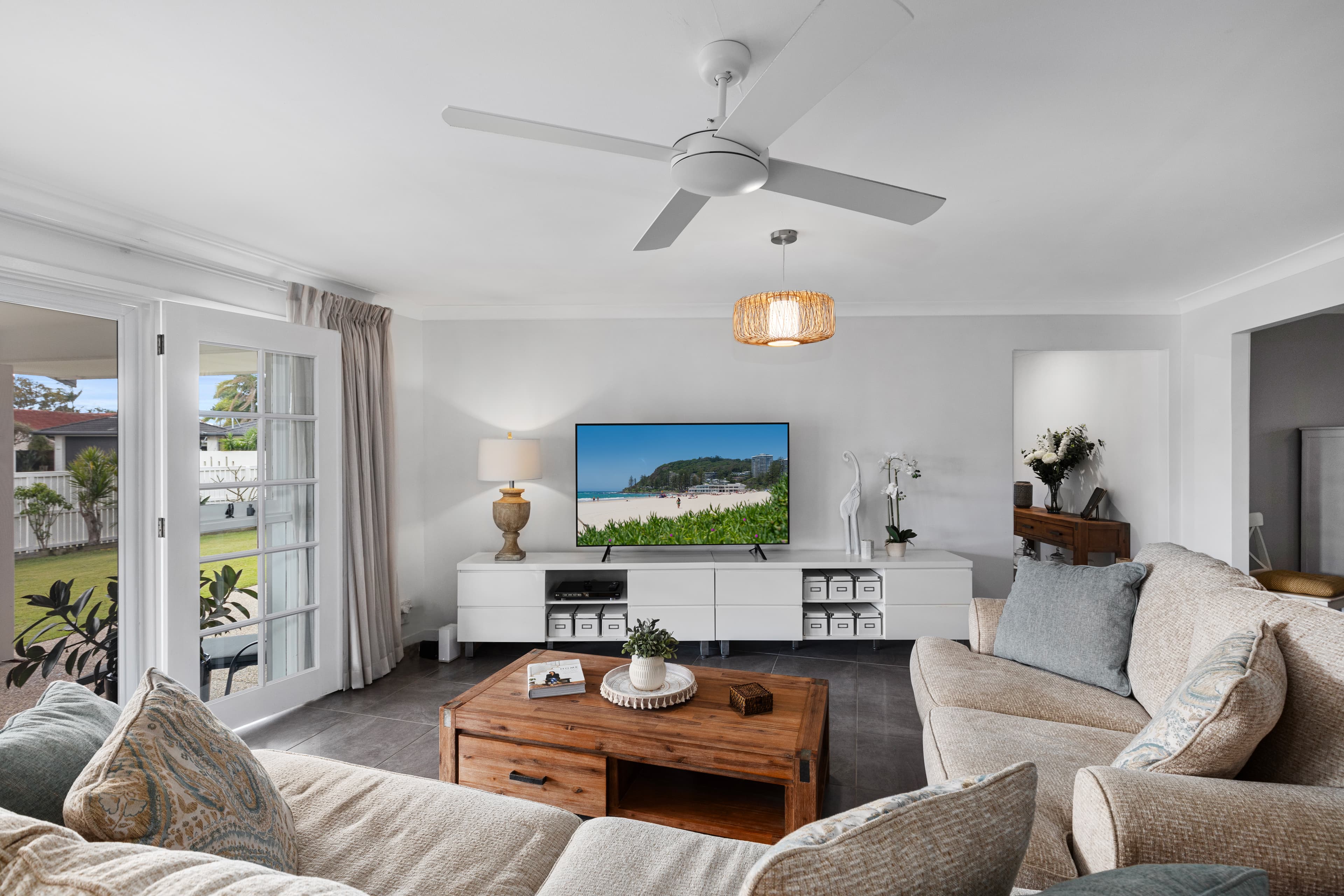 2 Dotterel Drive, Burleigh Waters, Burleigh Waters - Thumbnail 8