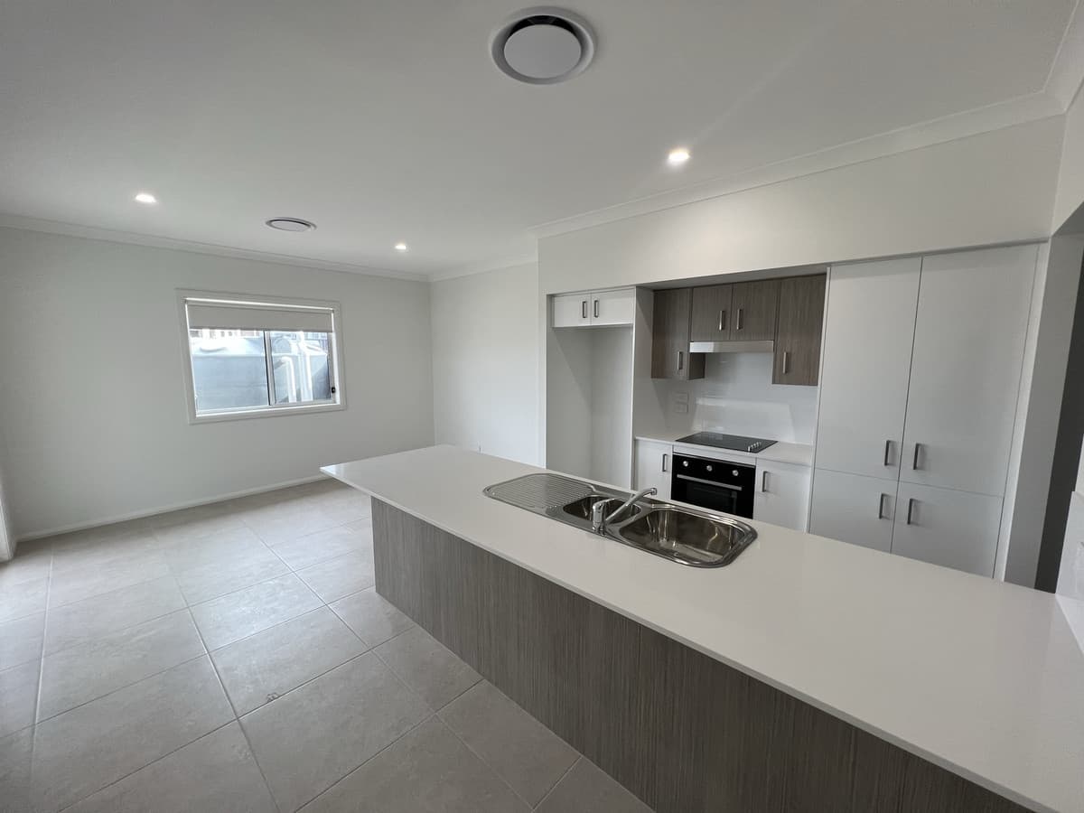 27a Matchless Avenue, Goulburn, Goulburn - Thumbnail 2