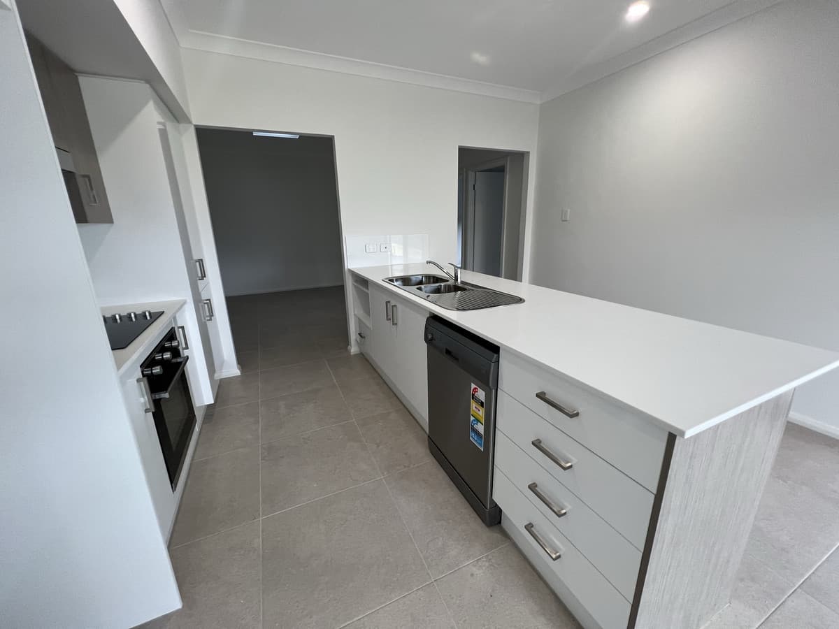 27a Matchless Avenue, Goulburn, Goulburn - Thumbnail 3