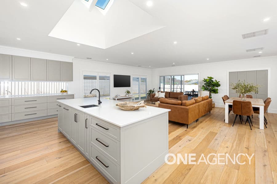 25 TURRAMIA Crescent, Gobbagombalin, Gobbagombalin - Thumbnail 3