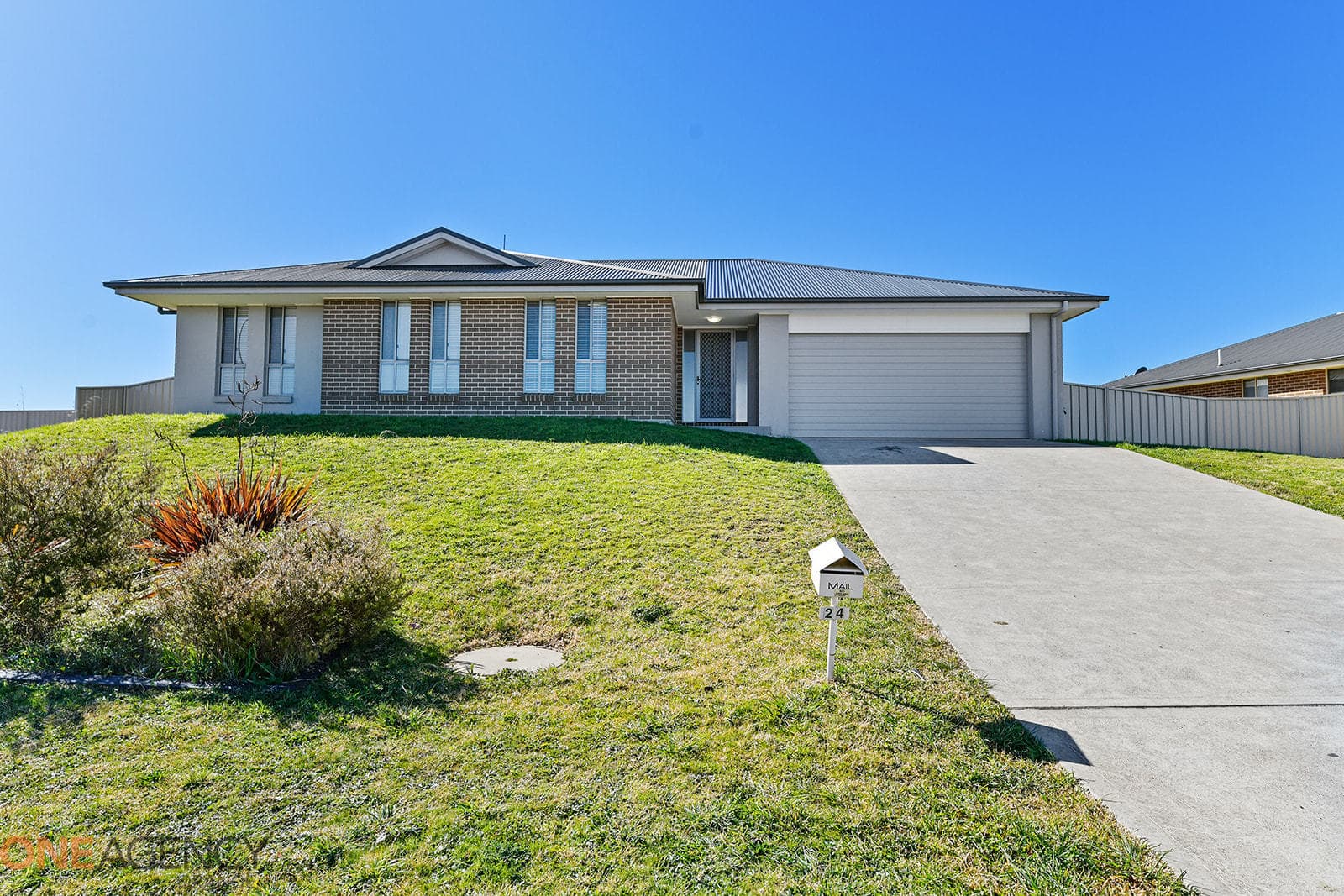 24 Sullivan Circuit, Orange, Orange - Image 1