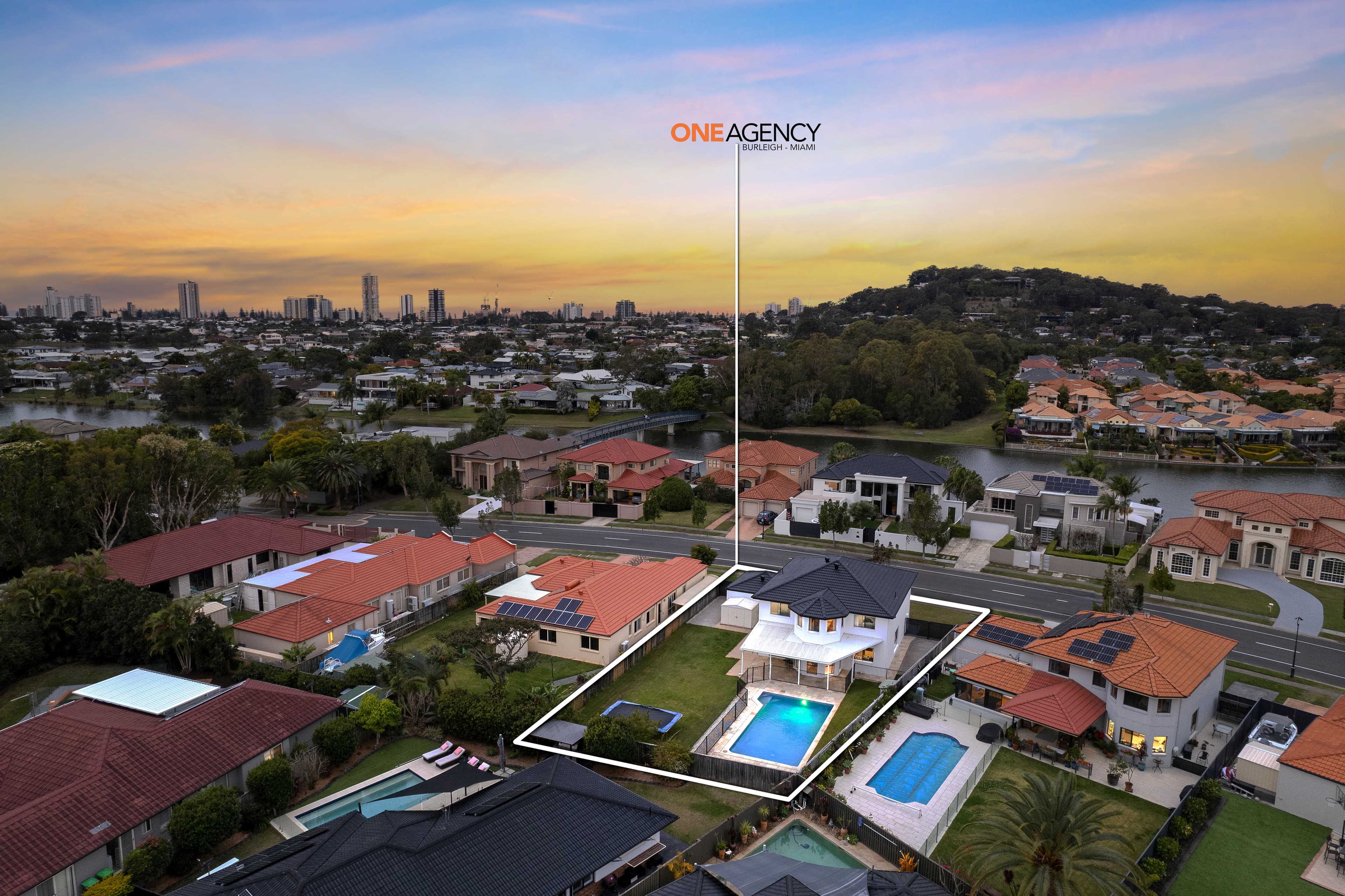 89 Dunlin Drive, Burleigh Waters, Burleigh Waters - Image 1