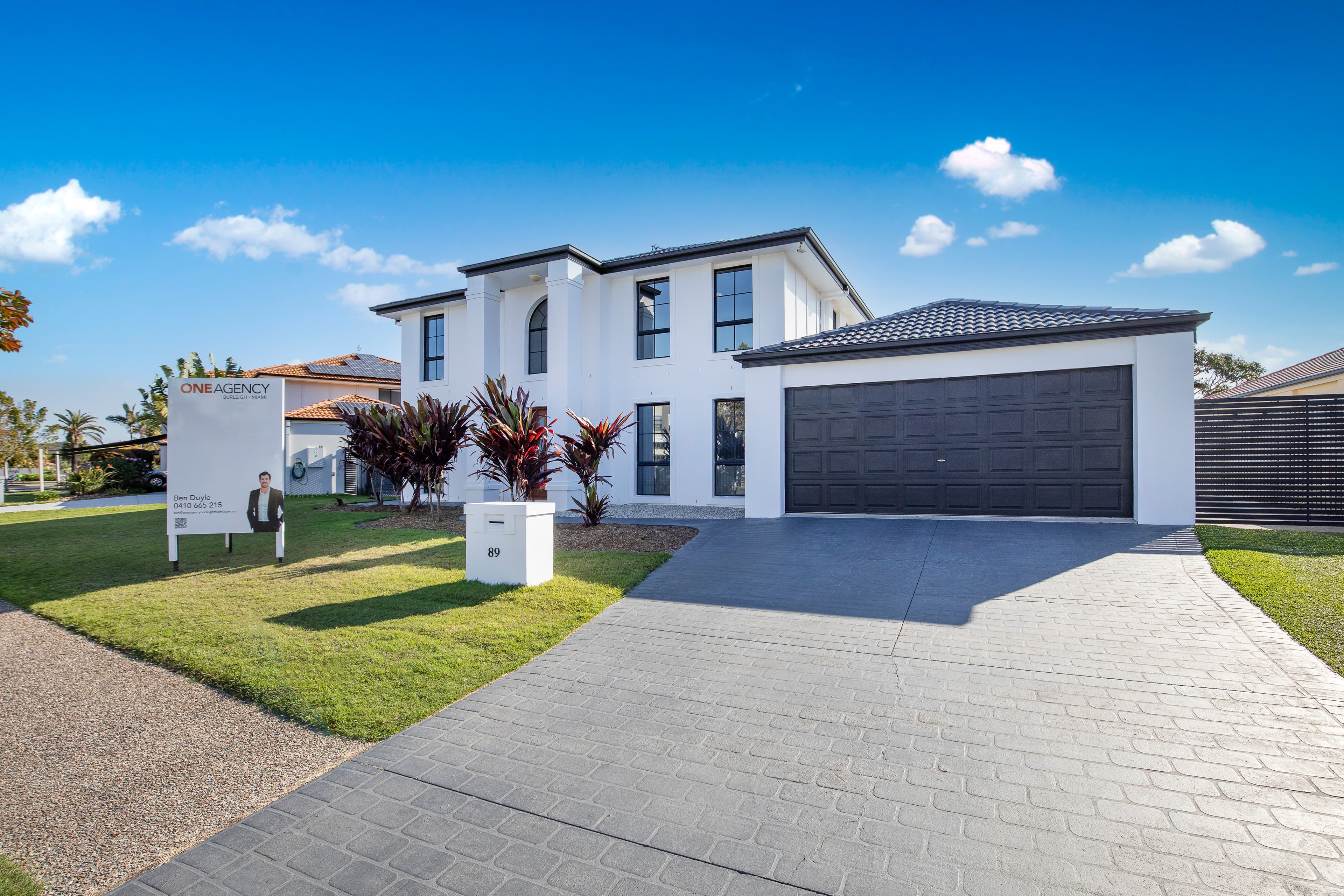 89 Dunlin Drive, Burleigh Waters, Burleigh Waters - Thumbnail 2