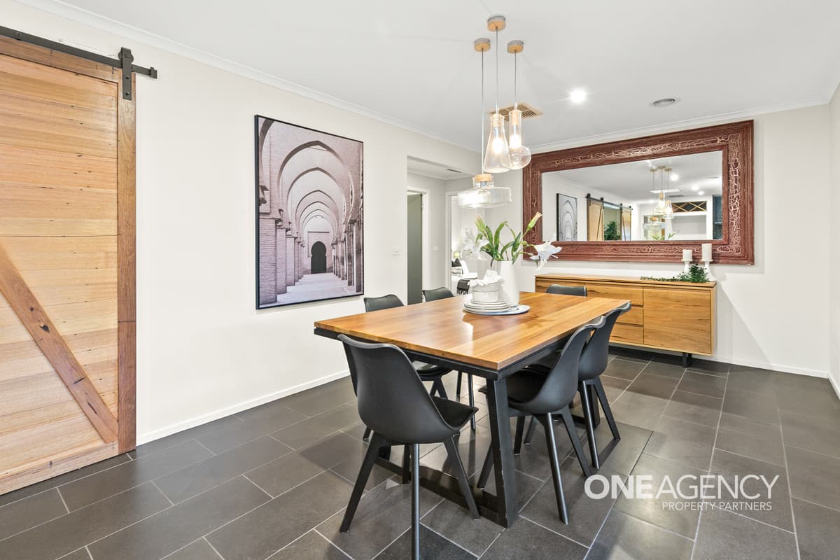 19 Jacqueline Close, Werribee, Werribee - Thumbnail 4