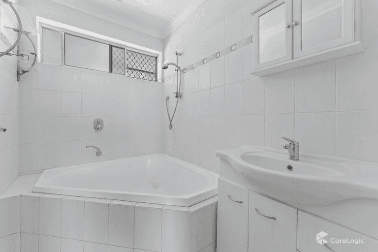 26 Hilton Crescent, Maddington, Maddington - Thumbnail 3