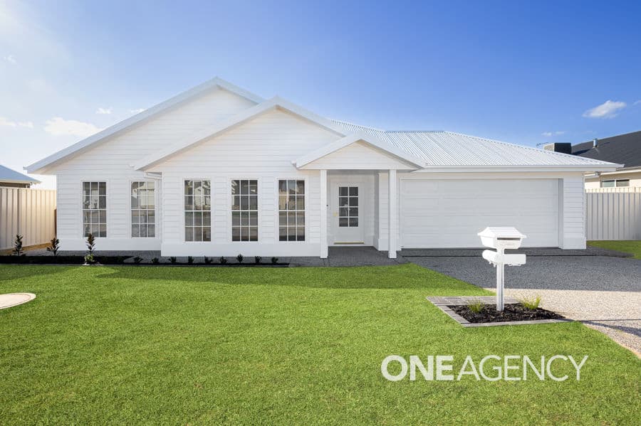 11 WYOMING Avenue, Gobbagombalin, Gobbagombalin - Image 1