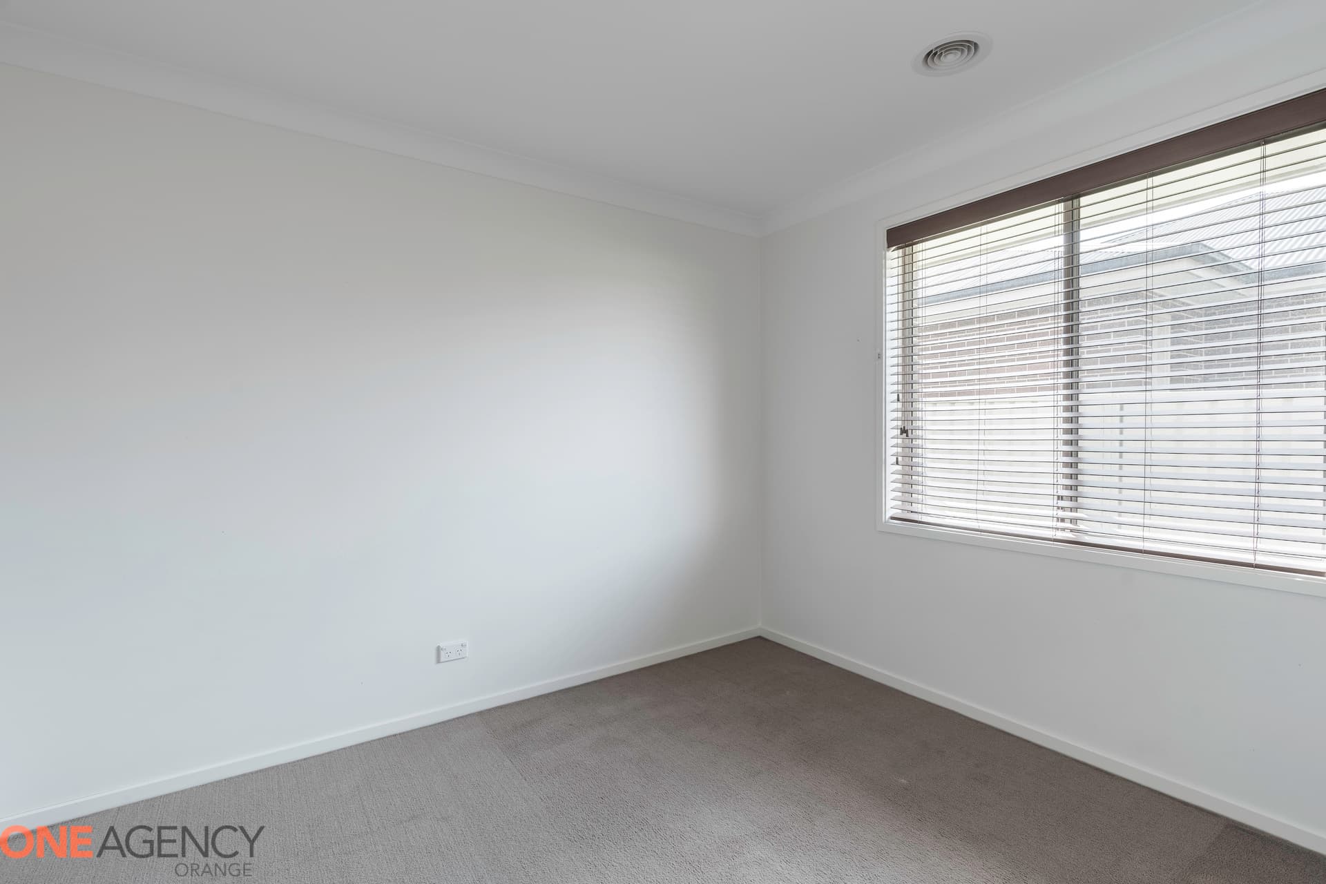 33 Molloy Drive, Orange, Orange - Thumbnail 6
