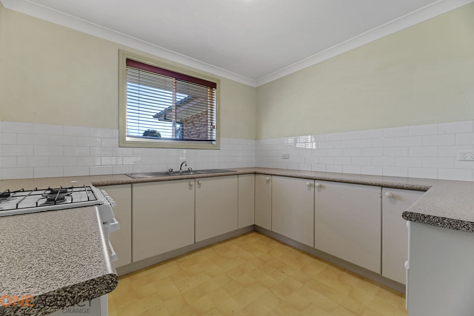 2/139  Sieben Drive, Orange, Orange - Thumbnail 2