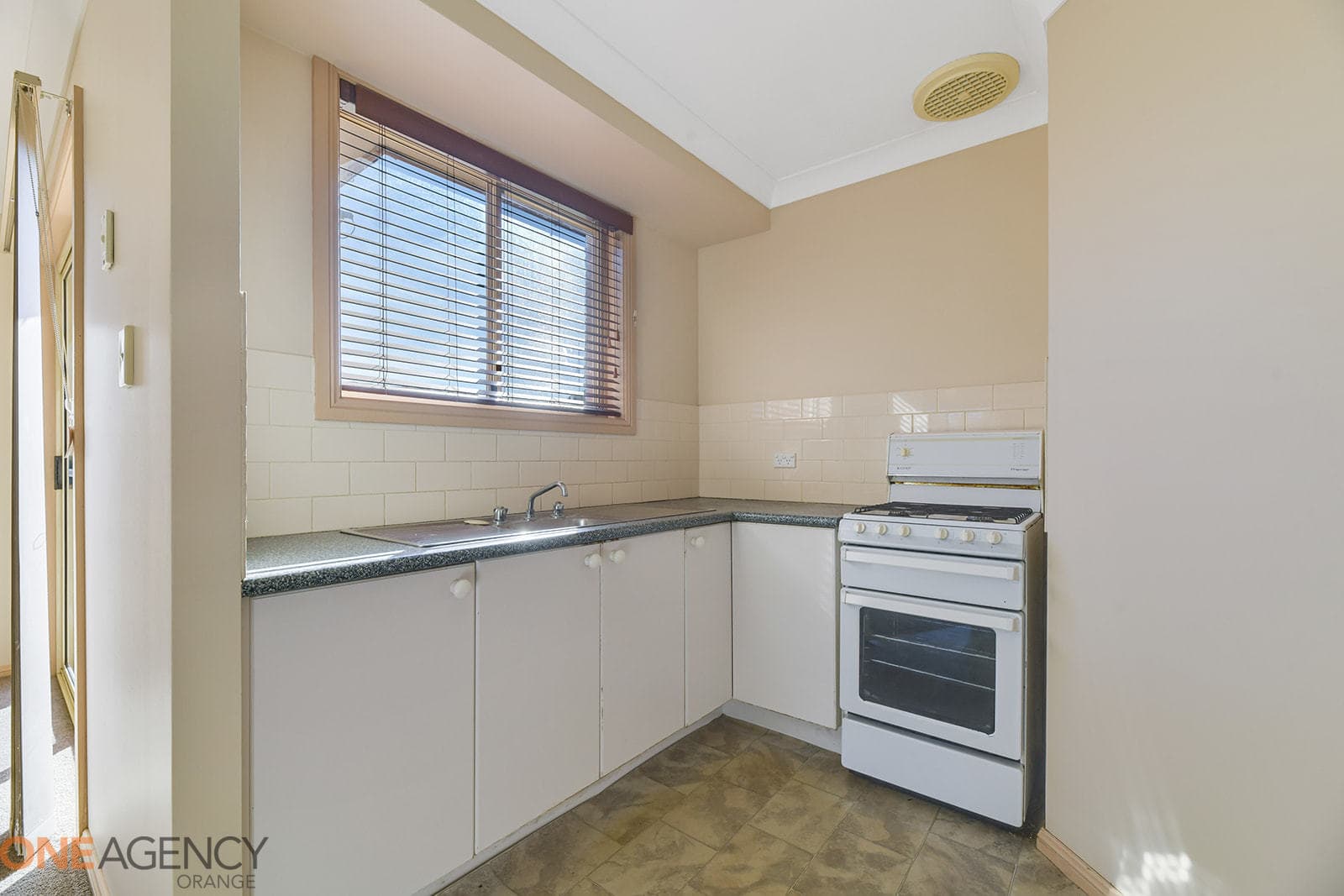 1/139 Sieben Drive, Orange, Orange - Thumbnail 3