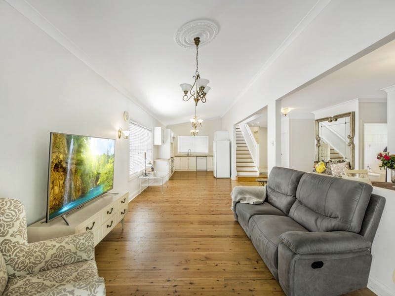 9 Narrawa Avenue, Erina, Erina - Thumbnail 3