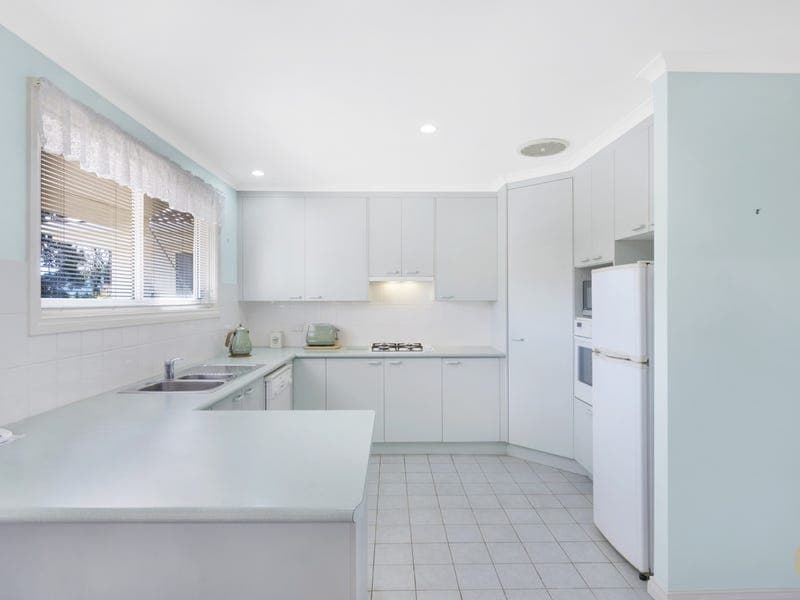 2/61 Karalta Road, Erina, Erina - Thumbnail 2