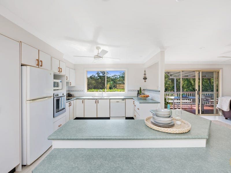 17 Moray Parade, Saratoga, Saratoga - Thumbnail 8